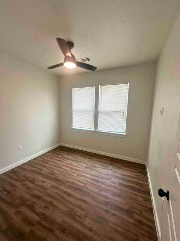 Foto del edificio - 1501 Valmar St