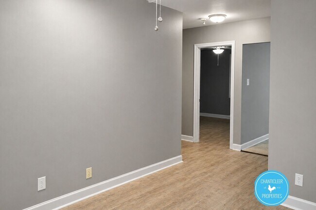 Foto del edificio - 820 W 7th St