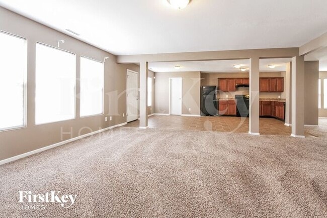 Building Photo - 2859 Beethoven Ave