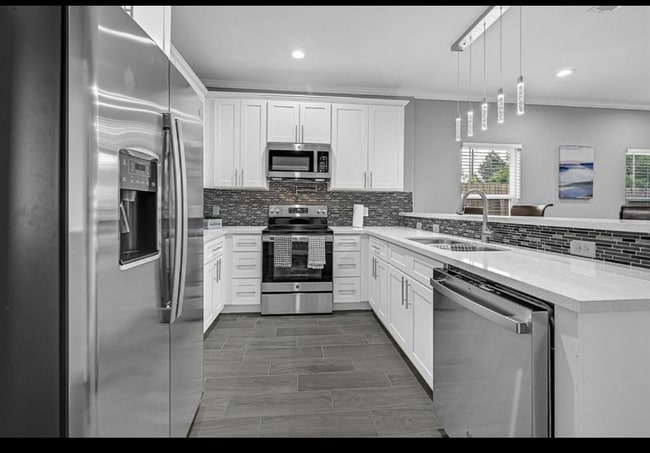 Building Photo - 4737 Reed Rd