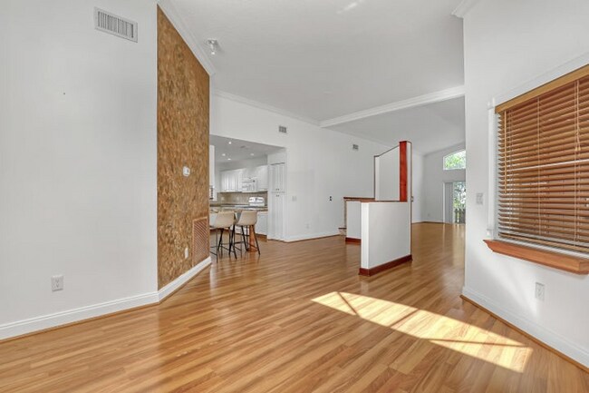 Foto del edificio - 6817 Barnwell Dr