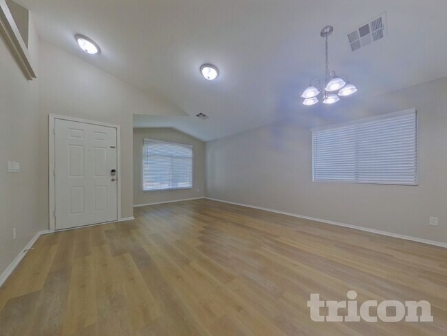 Foto del edificio - 23943 W Hadley St