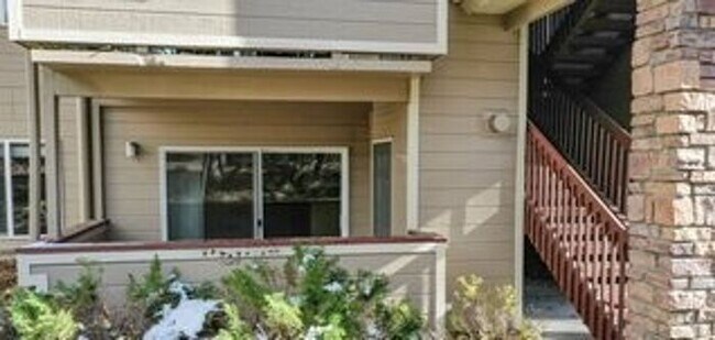 Foto del edificio - Cozy Two Bed/Two Bath Condo in Convenient ...