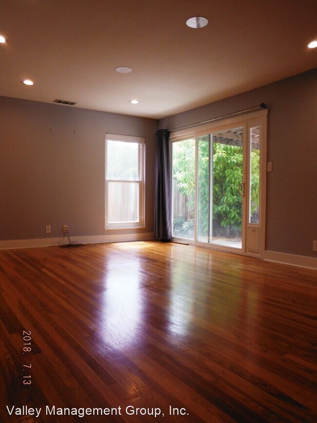 Building Photo - 3 br, 2 bath House - 4418 Belvedere Dr