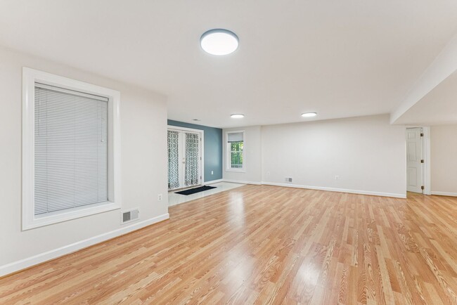 Photo - 2 BD/ 2BA  Apartment