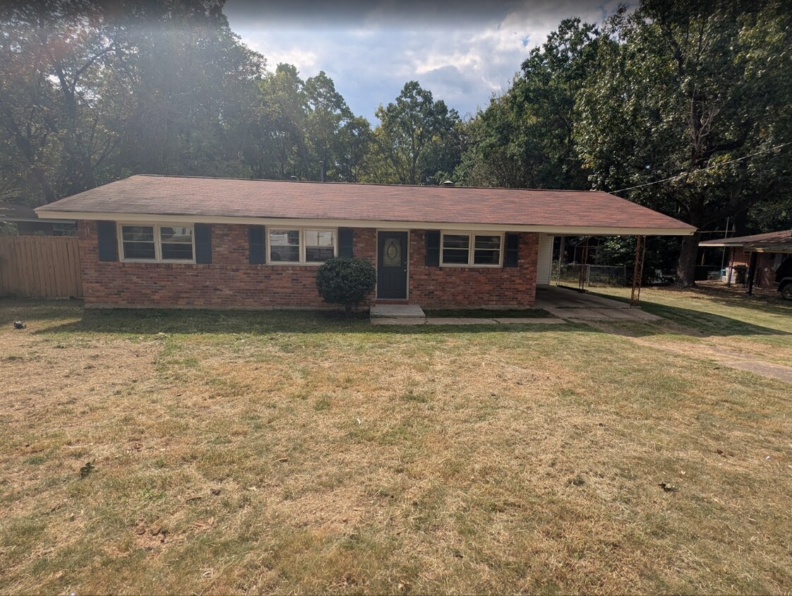 Foto principal - 1130 Lombard Dr