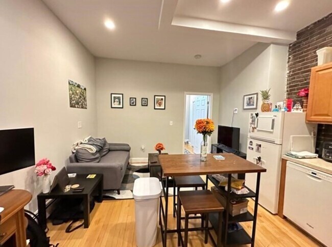 Foto del edificio - 204 Endicott St