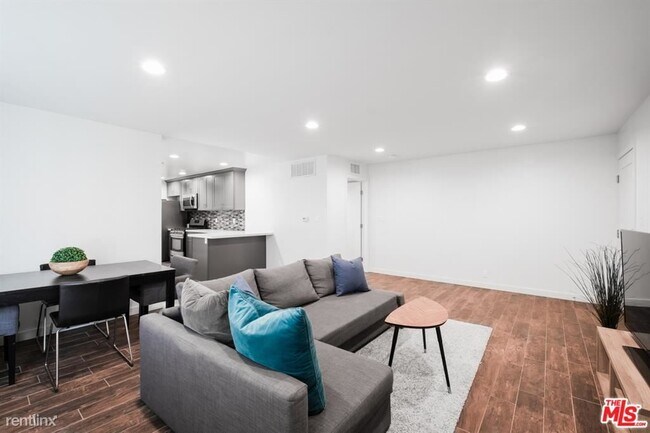 Building Photo - 2 br, 1 bath House - 2614 Kansas Ave Apt G