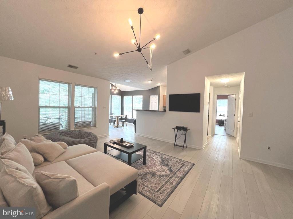 Foto principal - 2400 Autumn Harvest Ct