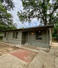 Building Photo - 3025 Drexel St
