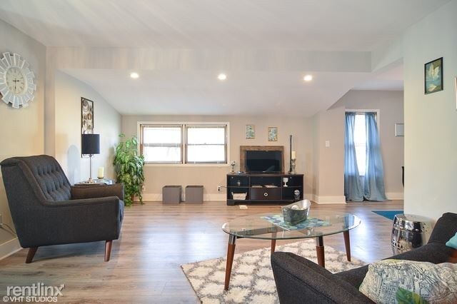 Primary Photo - 3 br, 2.5 bath House - 333 Duane St