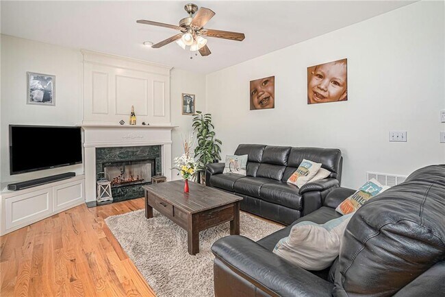 Building Photo - 2935 Harbor Creek Ct
