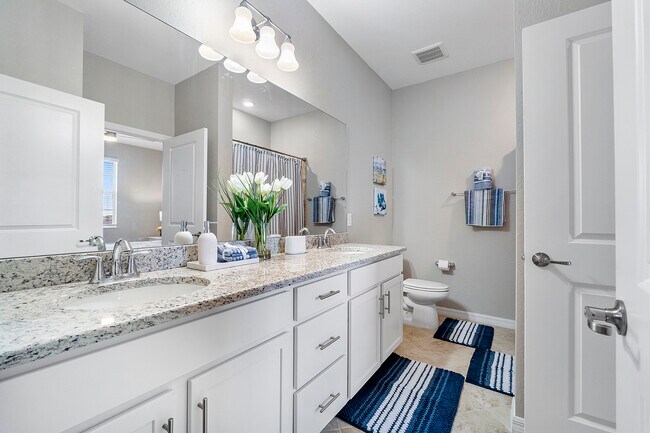 Foto del edificio - 14041 Heritage Landing Blvd