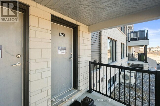 Photo du bâtiment - 1625 Creekway Private