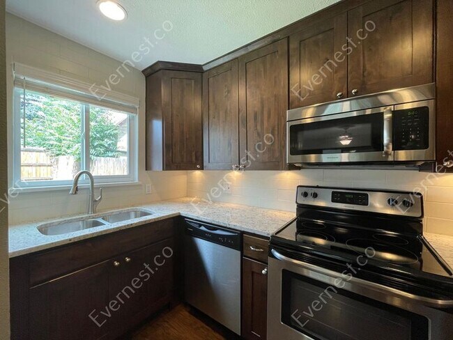 Foto del edificio - 4641 Decatur St
