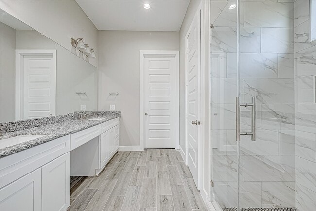 Building Photo - 3639 Needville Ave