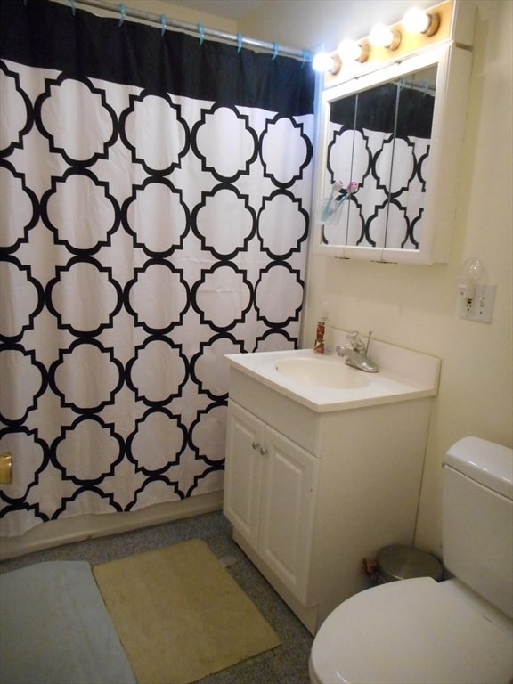 Building Photo - 41 Carlton St