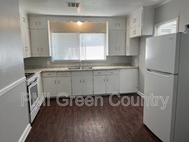 Foto del edificio - 342 E Woodrow St