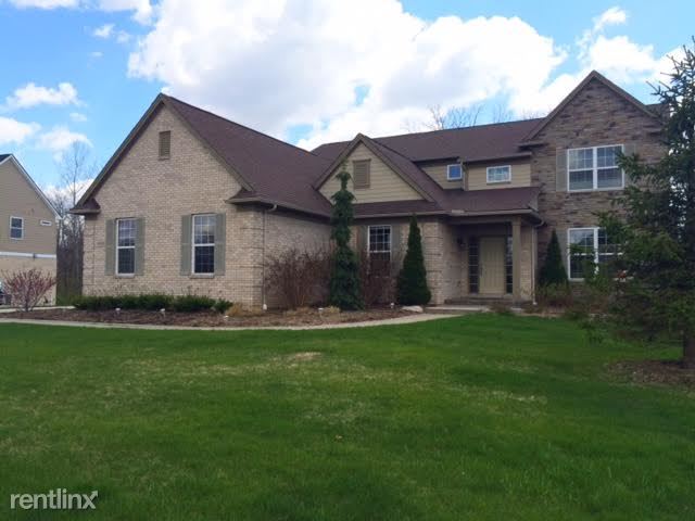 Building Photo - 4584 Oakhurst Ridge Rd