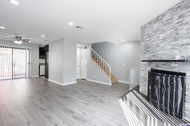 Building Photo - 8419 Orion Ave