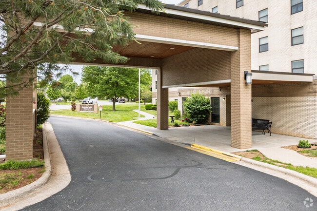 Building Photo - Battlefield Towers Apartments
