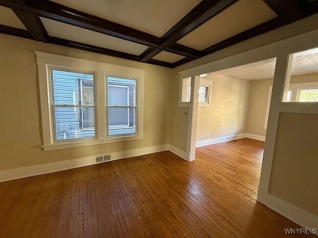 Foto del edificio - 76 Vernon Pl