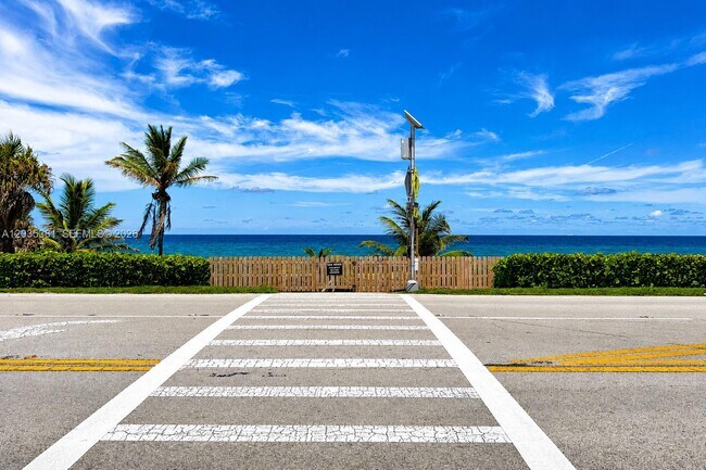 Foto del edificio - 2871 N Ocean Blvd