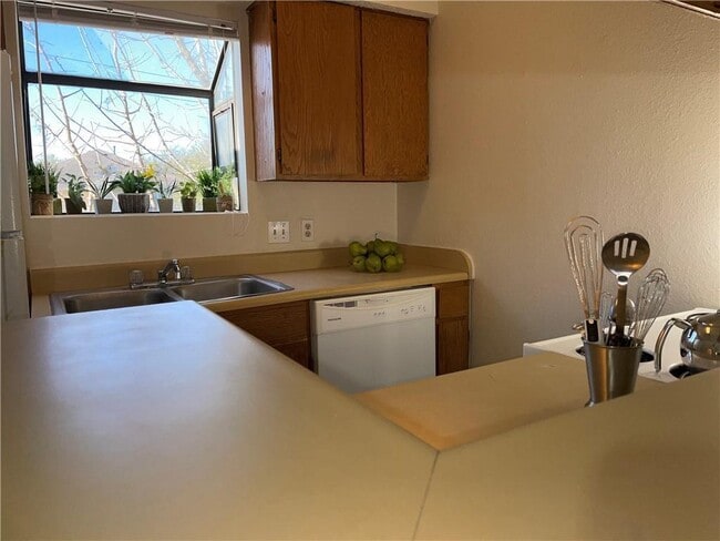 Building Photo - 2415 W Slaughter Ln