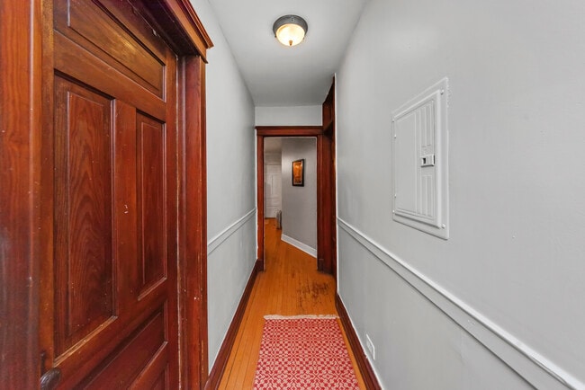 Foto del edificio - 3350 N Sheffield Ave