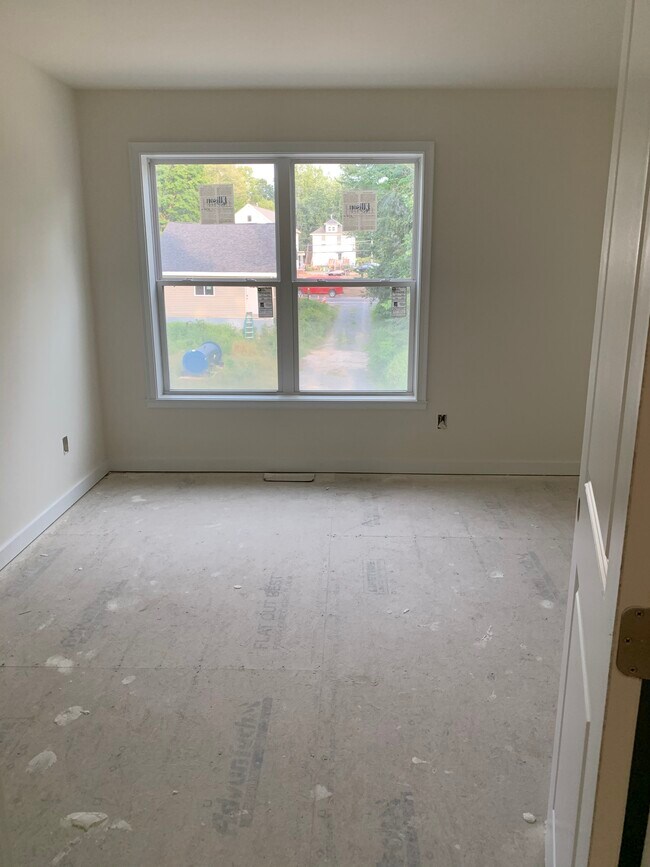 Building Photo - 36 Vly Rd