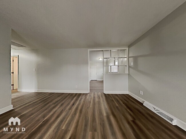 Building Photo - 4643 Pineleaf Dr