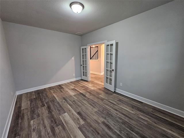 Building Photo - 1740 Jamestown Dr