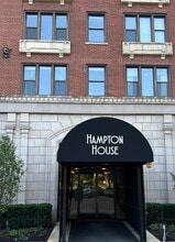 Building Photo - 5300 S Shore Dr