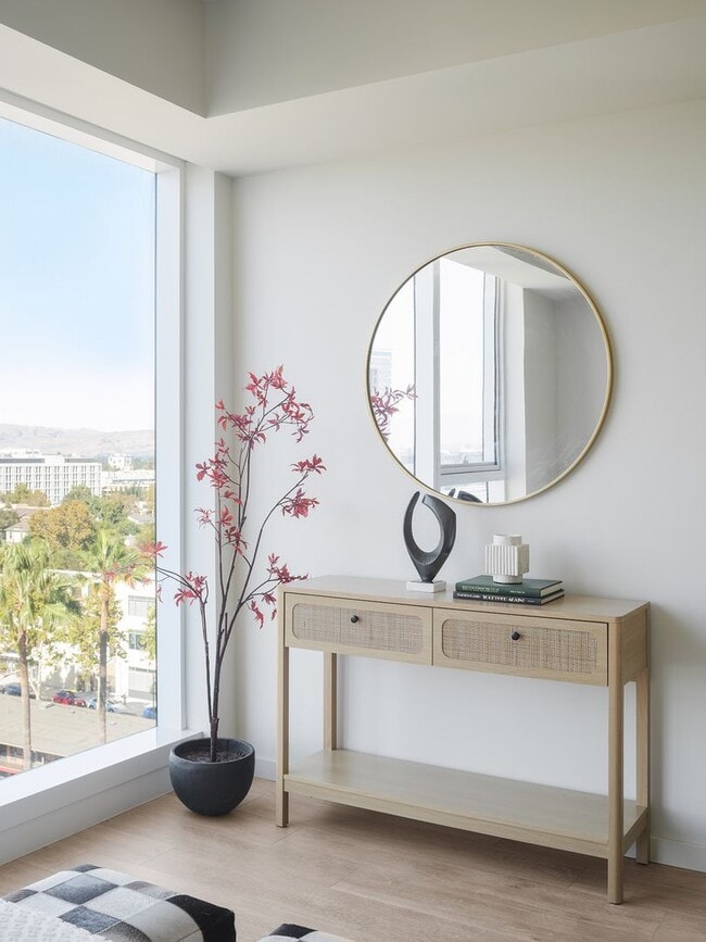 Interior Photo - The Fay