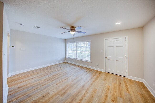 Foto del edificio - 1418 13th Ave N