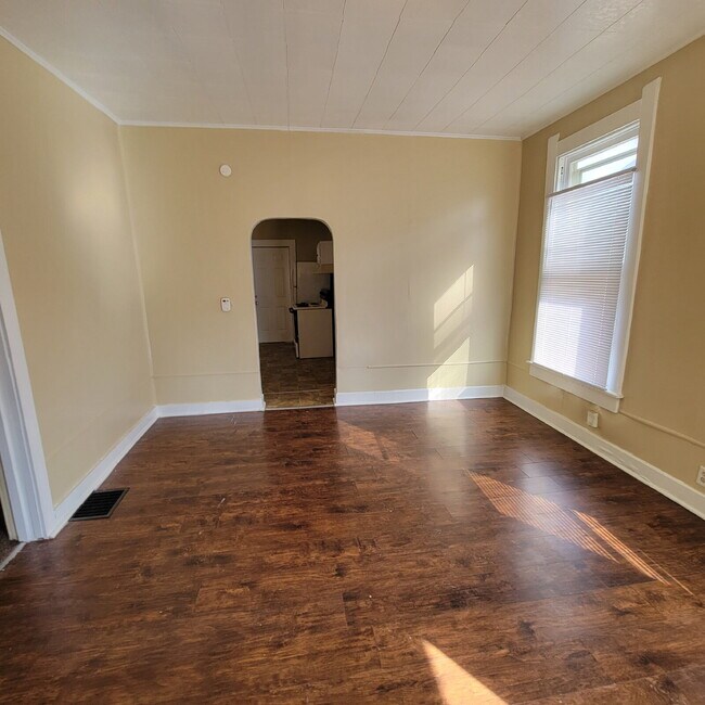 Foto del edificio - Near Southside 3BR House w/Garage!