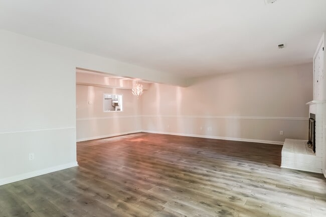 Building Photo - 6413 Andsley Dr