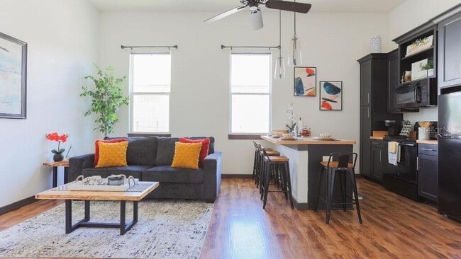 Foto del edificio - 2004 N Howard Ave