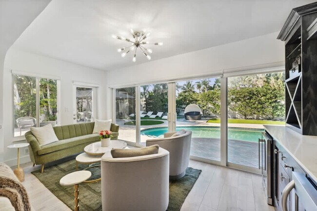 Foto del edificio - 2205 NE 30th St