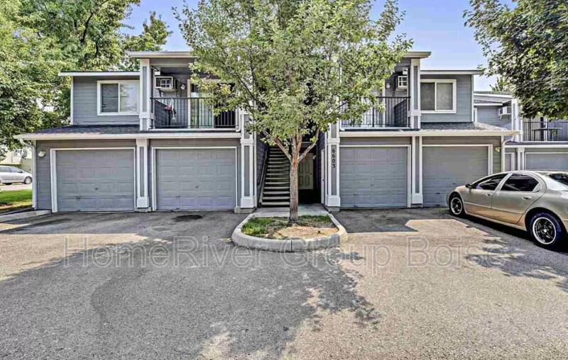 Primary Photo - 6603 W Clinton Ln