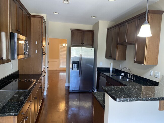 Foto del edificio - 1414 Burnside Dr