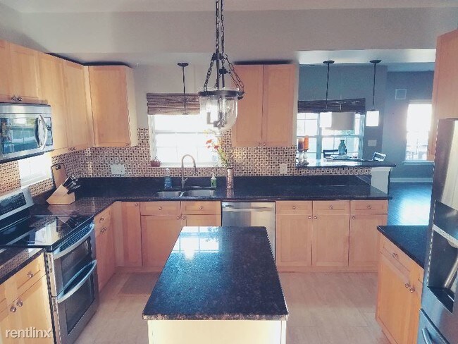 Foto del edificio - 7712 Riverview Bend Dr
