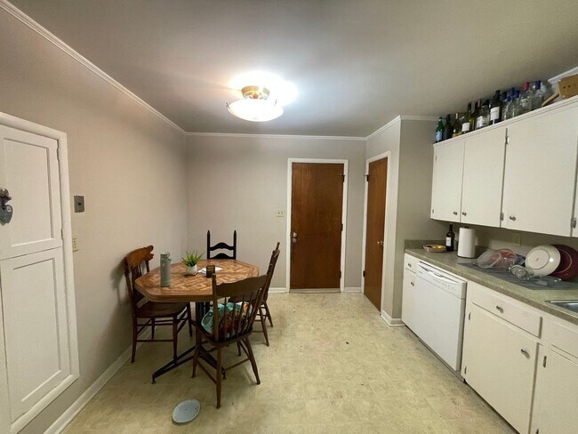 Foto del edificio - Knottingham Home Available