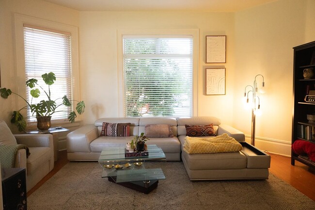 Photo - 434 E 3rd Ave (Salt Lake City, UT) Apartment