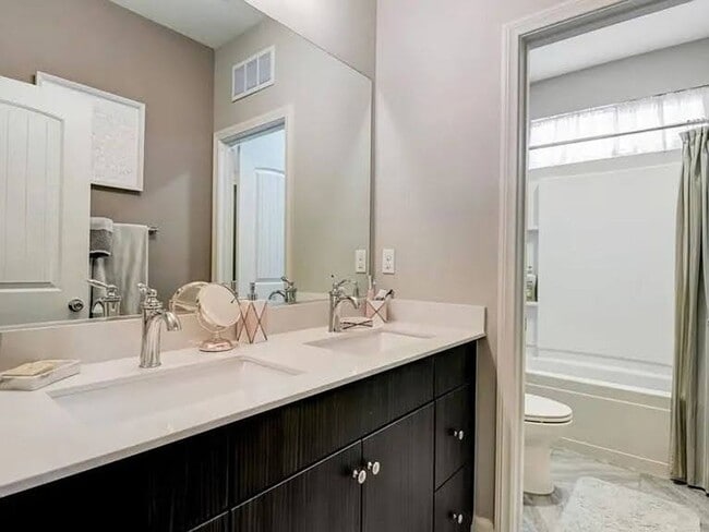 Building Photo - 445 Adobe Estates Dr