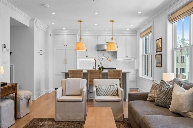 Foto del edificio - 521 E 8th St