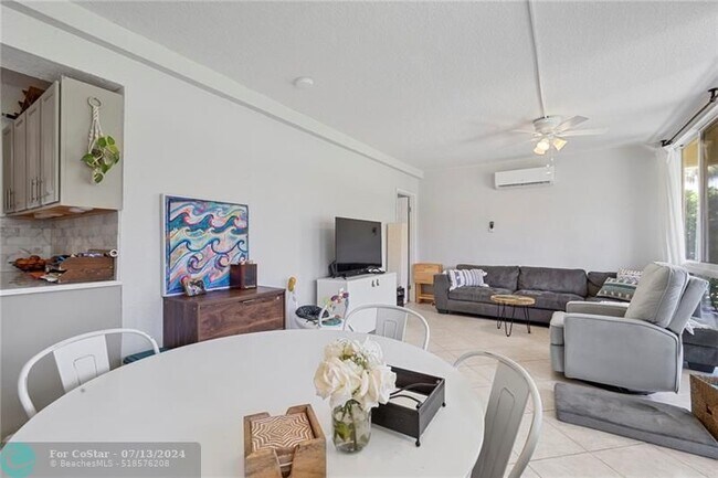 Foto del edificio - 2755 NE 28th Ave