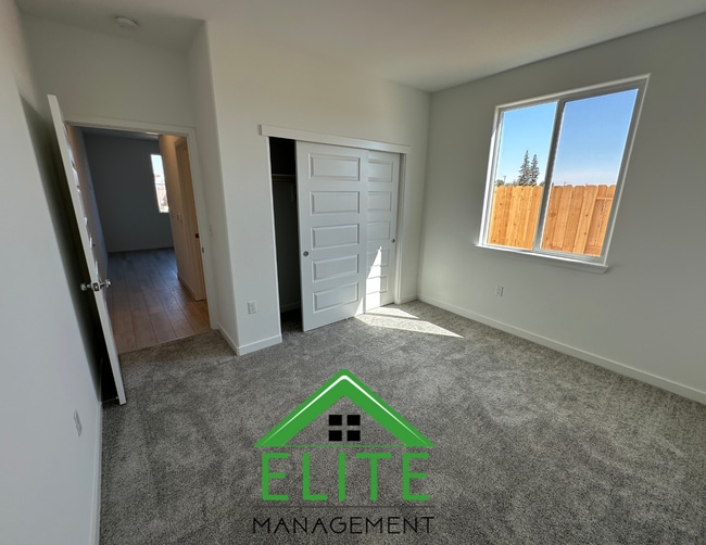 Photo - 7372 Octave St House