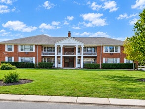 Building Photo - 2000 Parkside Dr