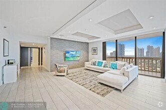 Building Photo - 19355 Turnberry Way